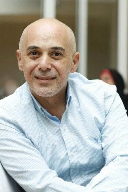 صورة أحمد عزت