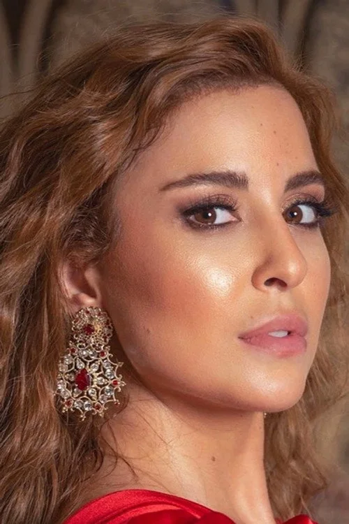 صورة سارة أبي كنعان