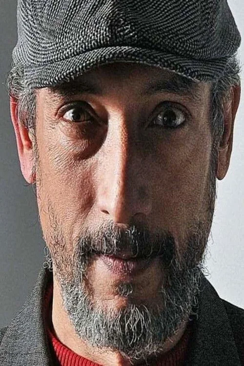 صورة طاهر الحكيم